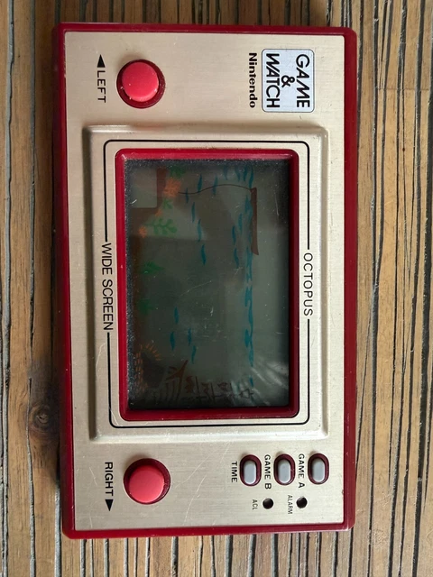 NINTENDO GAME &WATCH Octopus OC-22 1981 Vintage Tested Working. No