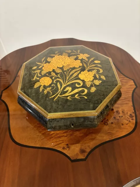 Amazing Vintage Italian Inlaid Wooden Octagonal Jewellery Box With Floral Design