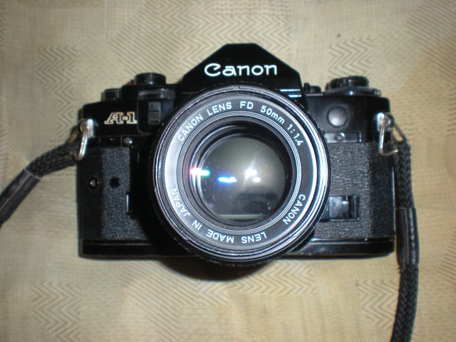 Appareil Photo Argentique Canon A-1 + Objectif Canon 50Mm