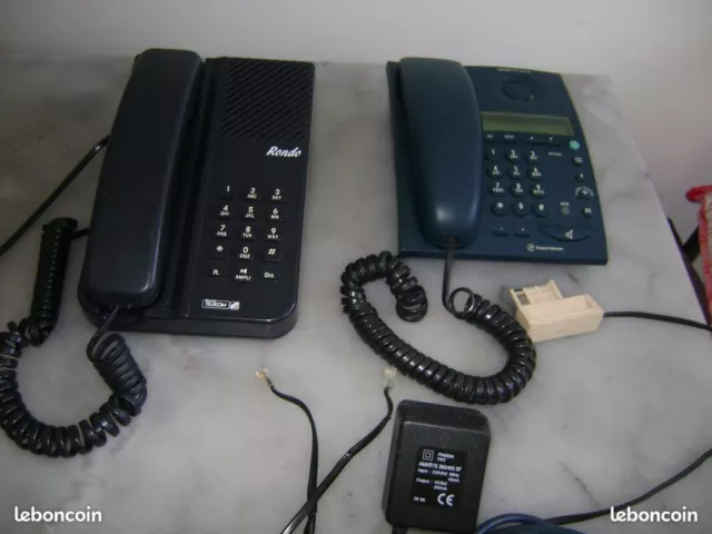 Lot 2 Téléphones rétro filaire cadran touche  téléphones fixe PTT Alcatel Amarys