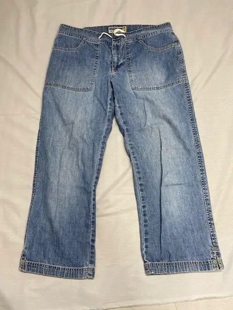 Old Navy Brand Womens Jeans Tie Front Just Below Waist Hook Closure 6. Stain
