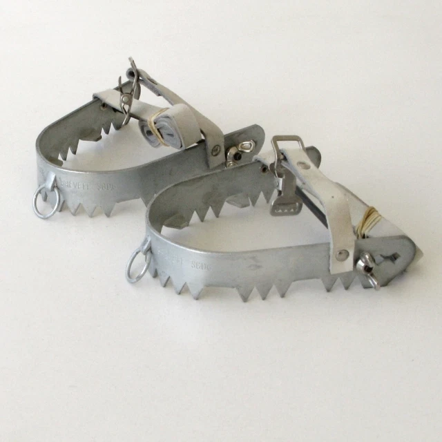 Paire de crampons à glace - SNCF - PARA CHUTE - Etat neuf...