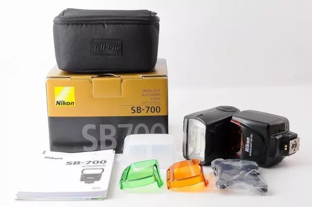 【QUASI INUTILIZZATO NELLA SCATOLA】 NIKON SB-700 Speedlight Camera Flash AF...