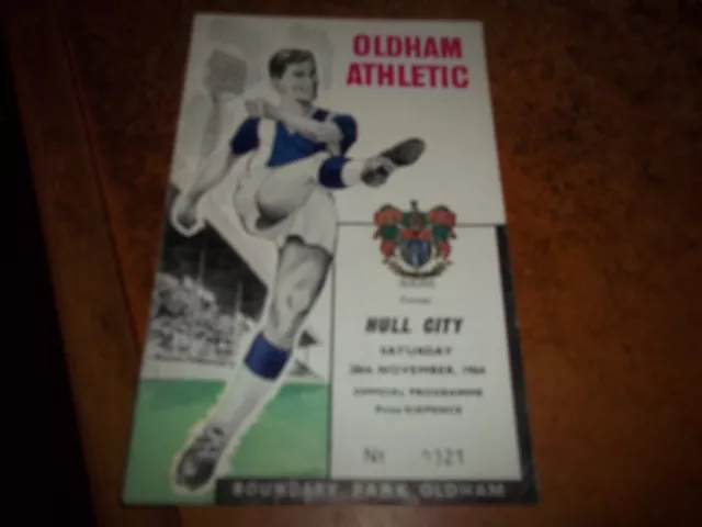 Oldham Athletic v Hull City Programme 28 Nov 1964 VGC Division Three FREE POST