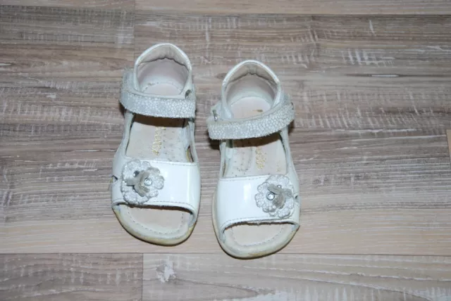 sandales chaussures d'été bébé fille babybotte 19