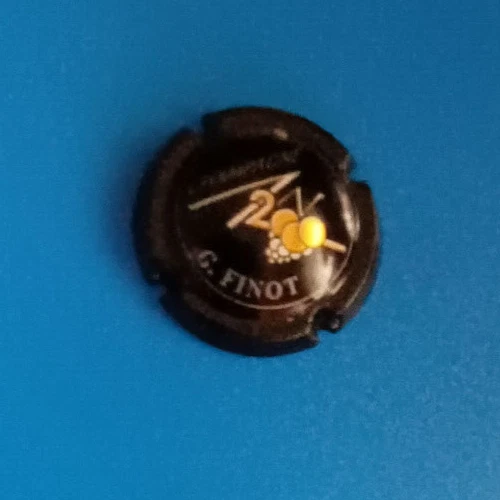 capsule de champagne AN 2000 PERSO  FINOT  sur 614 NOIR    rare !