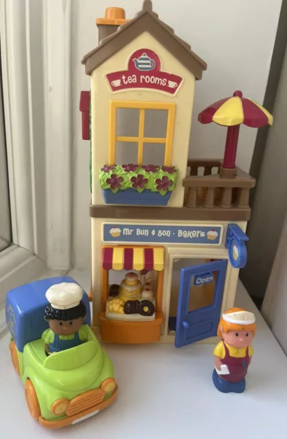 ELC Happyland - Mr Bun Bakery Tearooms + delivery van + 2 figures