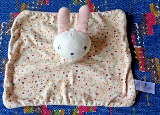 4Pa/  Doudou Plat Kiabi Simba Lapin Rose Creme Fleur Quasi Neuf