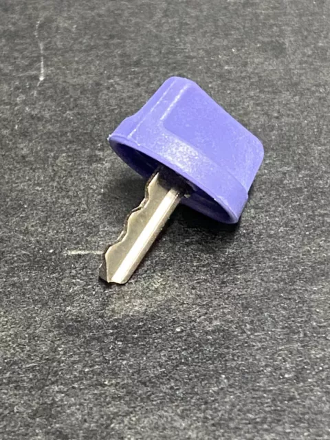 Sun Fire V210 / V240 / V440 System Power Key 240-4429 Sun Fire V440 Key