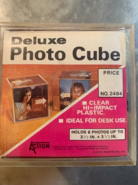 Vintage Acrylic Deluxe Photo Cube Holds 6     3.5"    Photos  Photo Cube