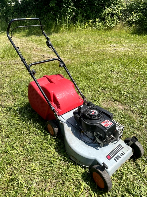 Benzin Rasenmäher mit 4-Takt Tecumseh Motor und Korb
