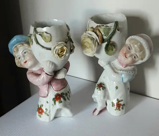 Anciennes statuettes  porcelaine Allemande POSSNECK - Conta Boehme - A RESTAURER