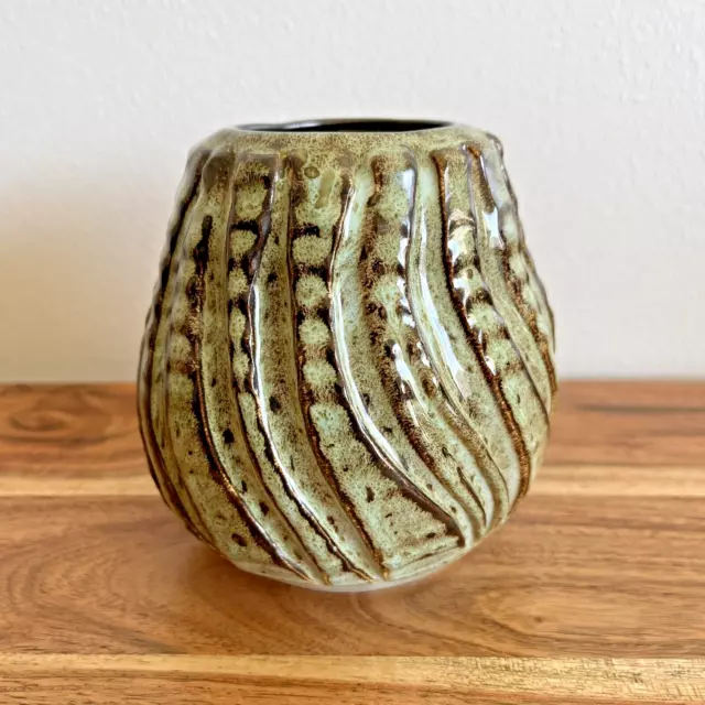 Iden Pottery Rye Sussex Hand Made Green Ribbed Glazed Vase  1970s