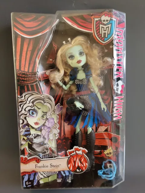 Boneca Monster High Boneca Freak Du Chic Frankie Stein - R$ 79,90