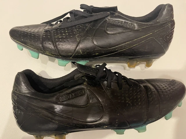SCARPINI CALCIO NIKE Autografati Ronaldinho Milan Oggetto Da