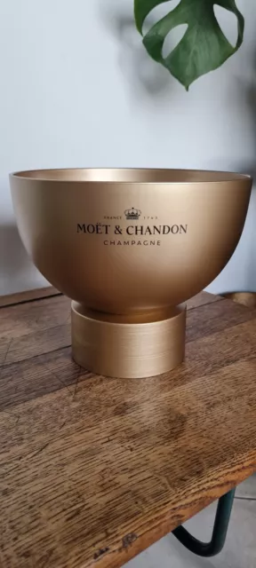 Vasque Champagne MOET & CHANDON 3