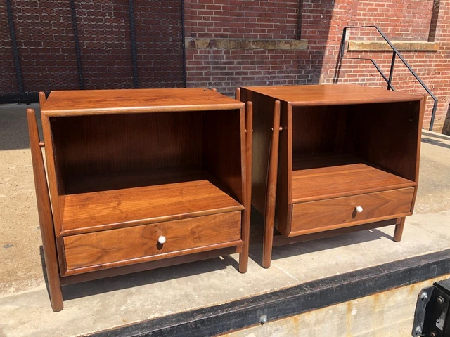 Pair Kipp Stewart Drexel Declaration Mid Century Modern Sculptural Nightstands