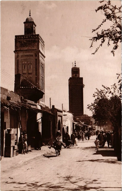 CPA AK MAROC FES One Rue de FES DJEDID (87462)