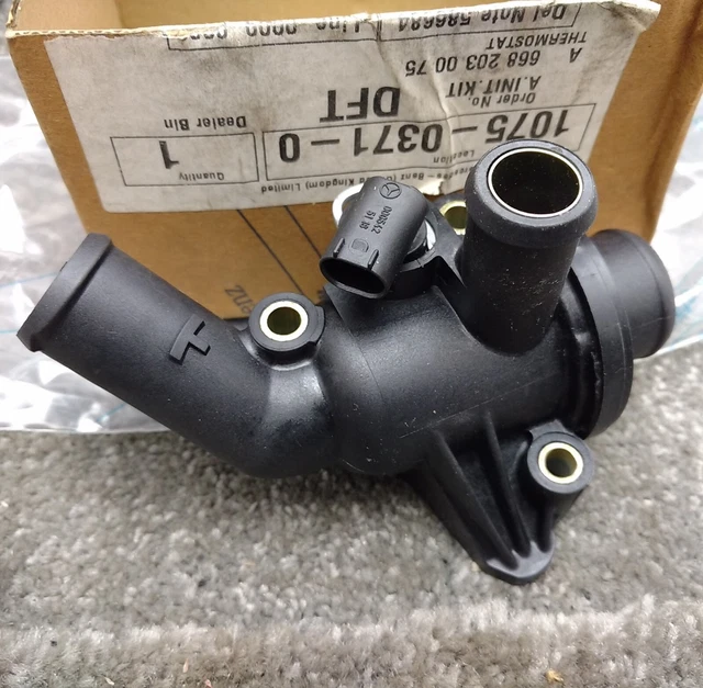 NEW GENUINE MERCEDES A170 CDI Thermostat & Housing W168 A Class