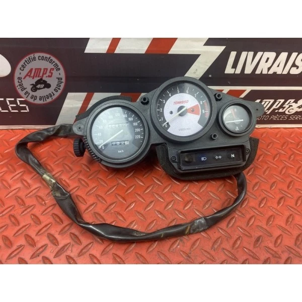 Tableau De Bord Complet Pour Yamaha TDM 850 (1999-2001) – Occasion – 79139 Km – Fonctionnel