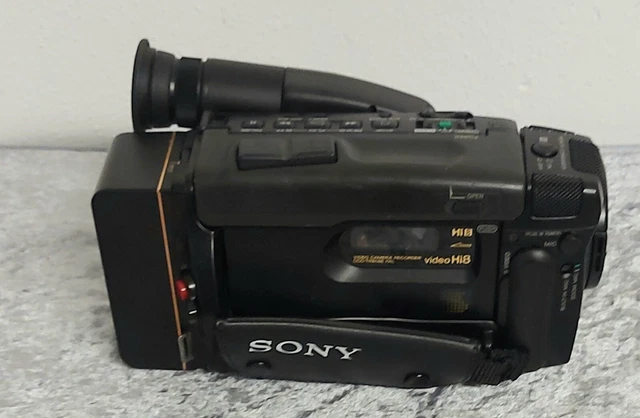 Sony Handycam CCD-F330F – Pour Pièces – Avec Sacoche Et Accessoires