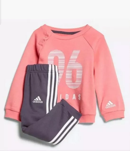 Tuta Adidas neonata età UK 3M - 4 anni