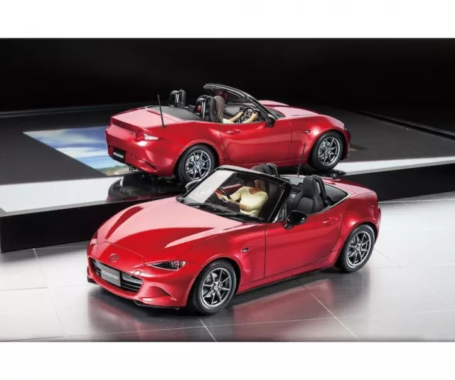 Tamiya 1/24  1/24 MAZDA MX-5 -24342 Model Car Kit 3