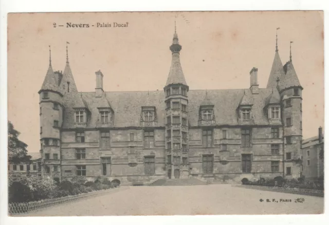 Cpa 58 - Nevers - Palais Ducal (Nièvre) - Non Écrite