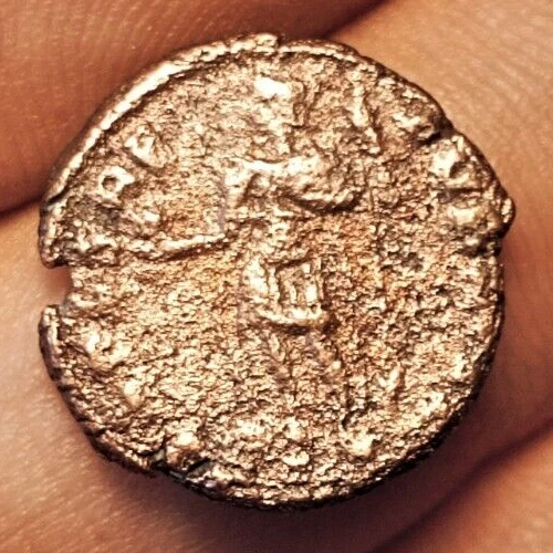 ANCIENT ROMAN BRONZE coin to identify head facing right 18 0.99