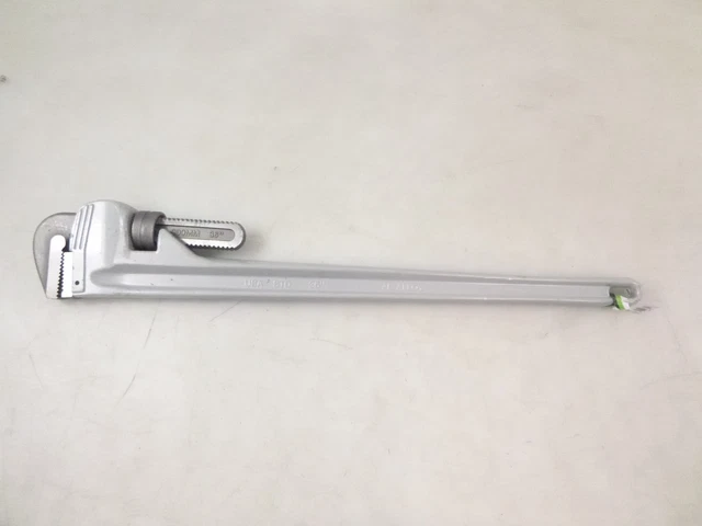 Pittsburgh Heavy Duty 36" Aluminum  Pipe Wrench 60650