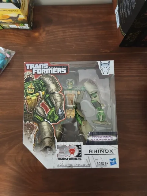 TRANSFORMERS GENERATIONS RHINOX 30TH ANNIVERSARY VOYAGER CLASS SEALED new