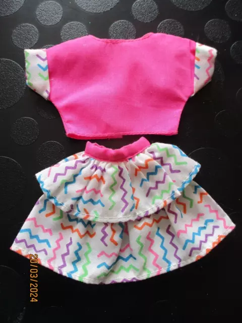 Tenue pour poupée Barbie  (2221)