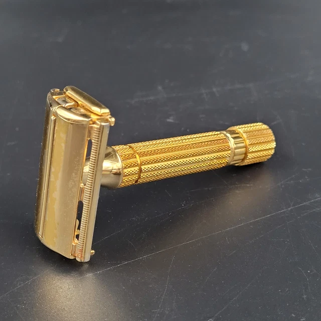 Vintage 1940's Gillette Gold Aristocrat DE TTO Safety Razor w/ Case 2