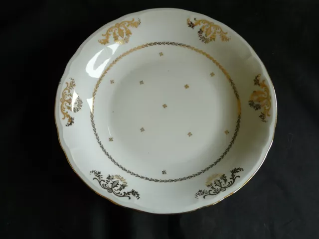 Assiette creuse porcelaine du Berry et pates de Limoges dorure or fin ref 4234