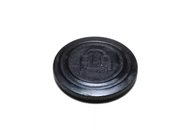 AkA Objektivdeckel / Schraubkappe für 32mm Gewinde - vintage lens cap (gut)