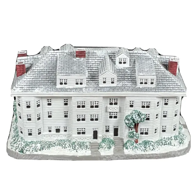 Norman Rockwell's Main Street Holiday Collection "The Red Lion Inn" 82127