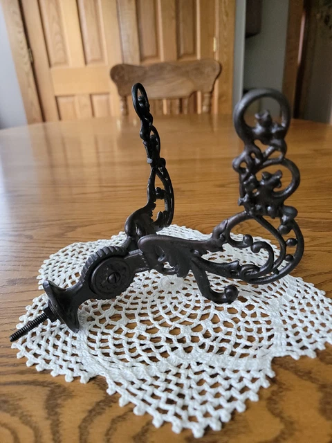 Antique Style Victorian Reproduction Ornate Cast Iron Double Hat Coat Hook