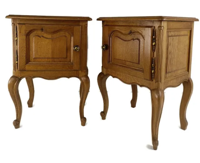 Couple French Louis XV/XVI Style Wooden Nightstands End Tables  Vintage  Moderni