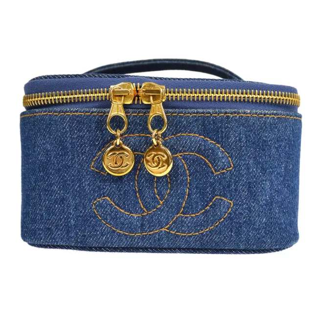Chanel CHANEL Enamel Heart Vanity Handbag Beige Pink EIT0747 – NUIR VINTAGE