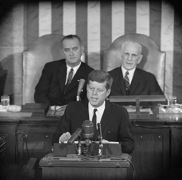 WASHINGTON PRESIDENT KENNEDY delivers State Union message a joi 1962