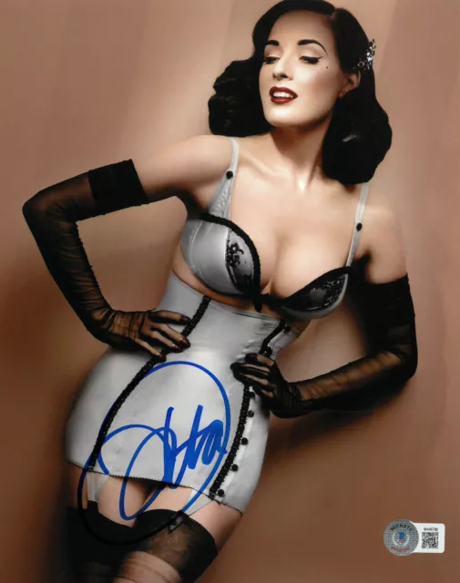 Dita Von Teese Signed Autograph 8X10 Photo Beckett BAS The Queen Of Burlesque