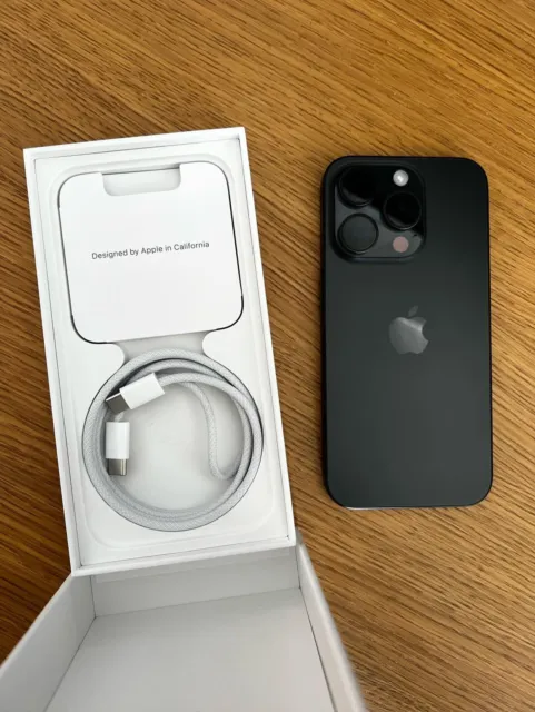 Apple iPhone 15 Pro - 128GB - Black Titanium (Unlocked)