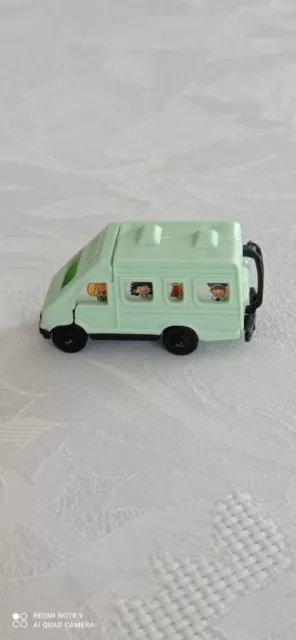 Figurine KINDER ancien MONTABLE