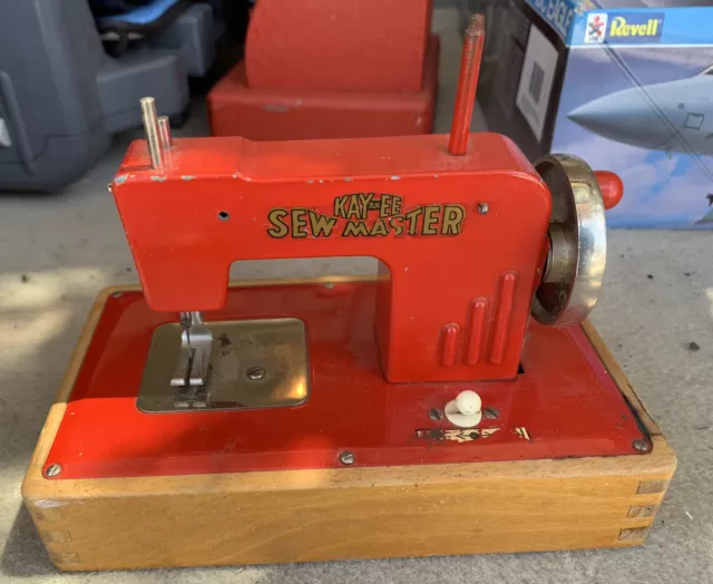 Kayanee Red Vintage Sew Master Toy Sewing Machine - Needs Repair