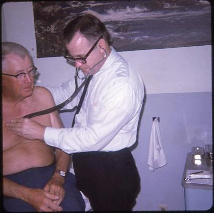 Doctor w/Stethoscope Examines Heart Listens Eldery Vtg 1968 Slide Photo Medical