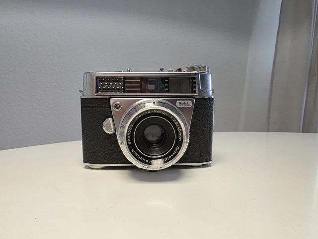 VOSS DIAX KLEINBILDKAMERA mit Schneider Xenar 2,8/45mm , für