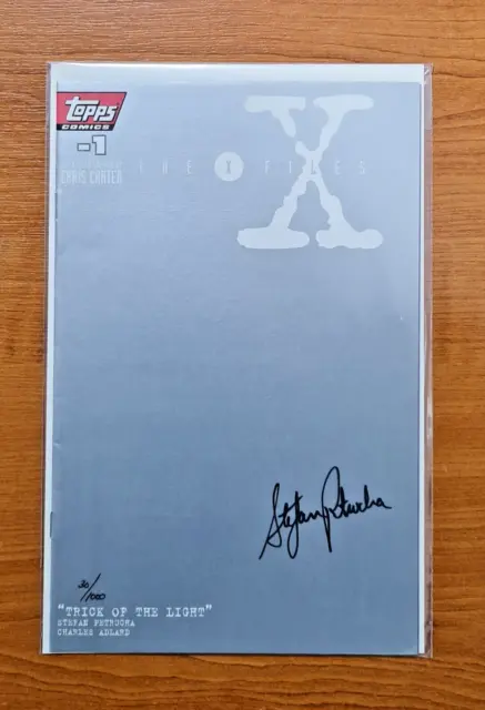 Signed by Stefan Petrucha   -  X-Files "Minus 1"