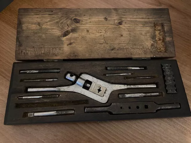 Vintage  Tap And Die Set Bsw