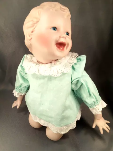 Porcelain Doll  (856 ) "Jessica " 10 "27 cm  1988  Edwin M.Knowles Collection
