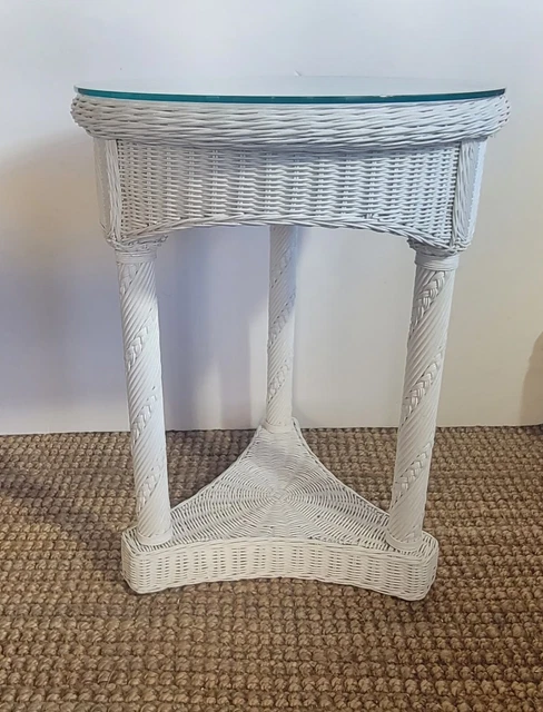 Vintage White Wicker Side Accent Table Plant Stand W/Glass Top Round EUC